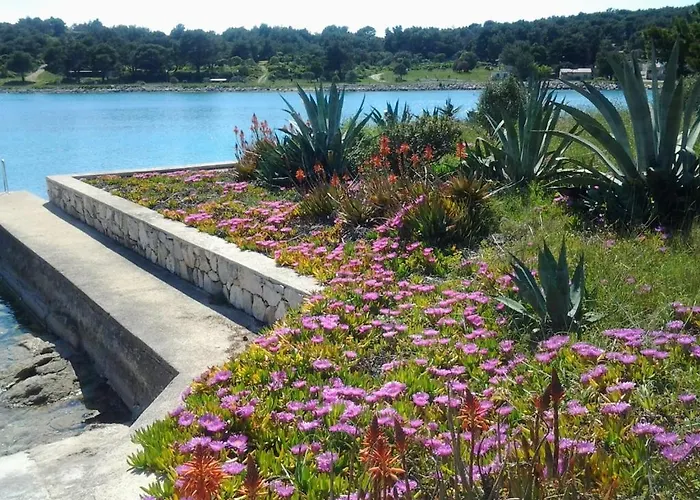 In With Seaview, Terrace, Air Condition, Wifi * Mali Lošinj
