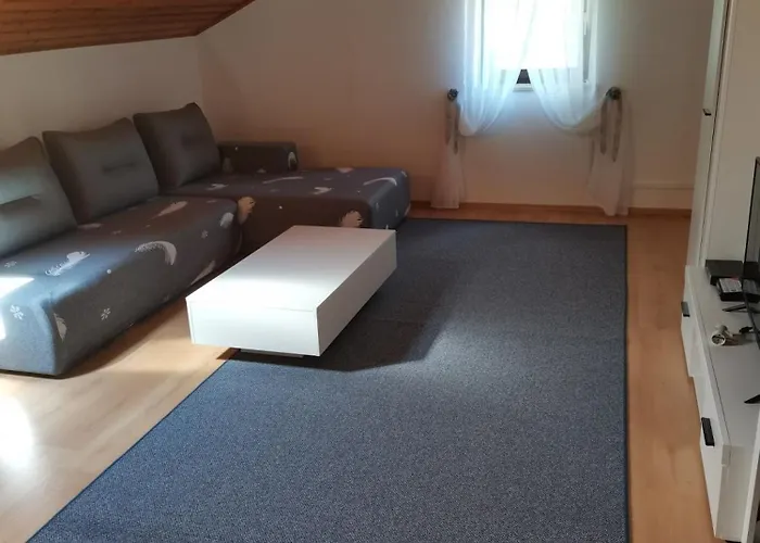 In With Seaview, Terrace, Air Condition, Wifi *